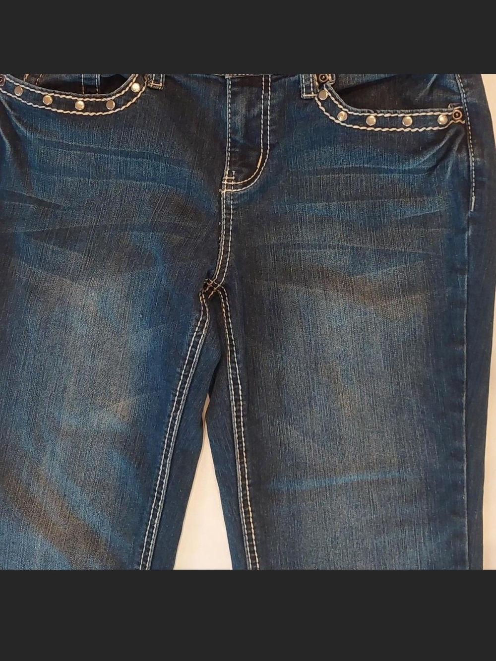 Earl Jean Embellished Bootcut Jeans SZ 8P.